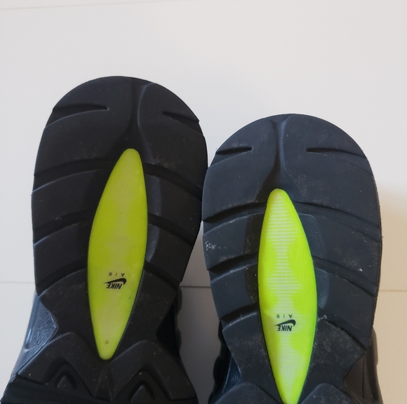 Nike Air Max 95 Kids Sneaker Shoes - Picture 8 of 9